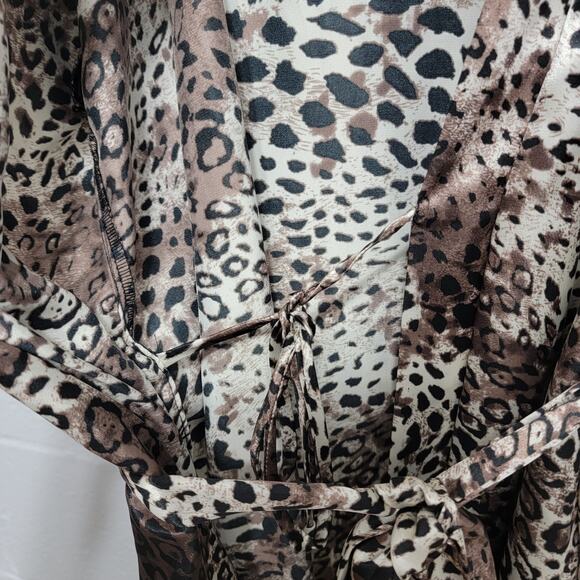 Satin Animal Print Robe - Picture 7 of 9